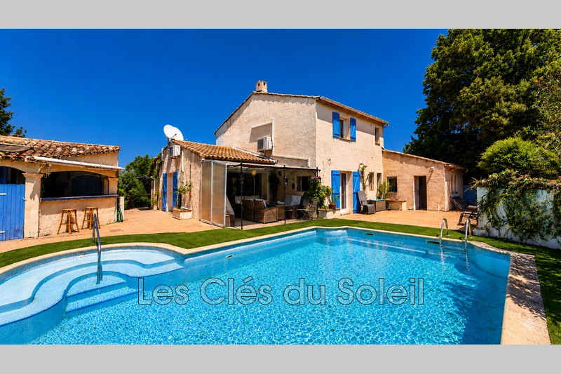 maison  4 pièces  Le Val   114&nbsp;m&sup2; -   
