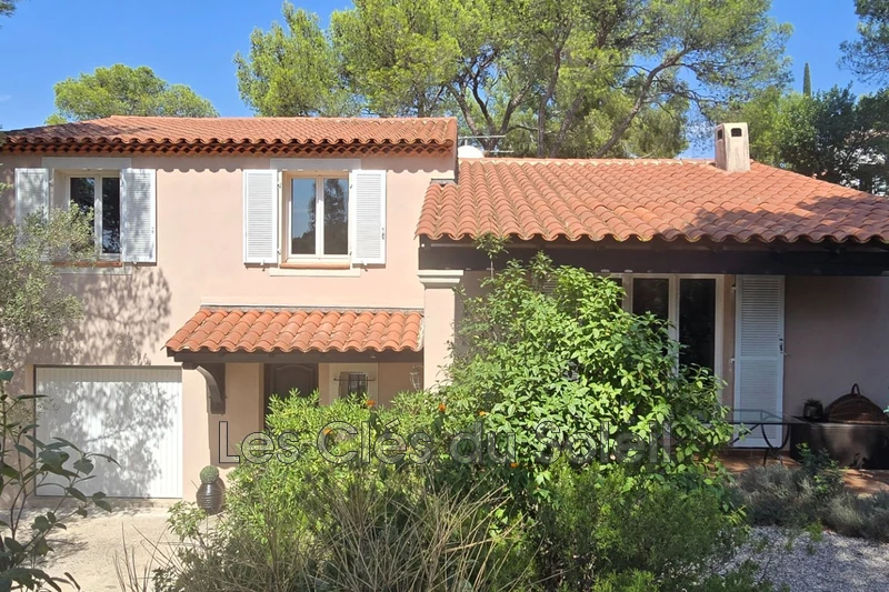 maison  6 pièces  Hyères Costebelle  133&nbsp;m&sup2; -   