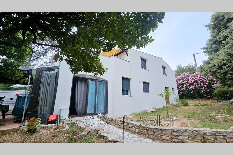 maison  5 pièces  Le Val   95&nbsp;m&sup2; -   