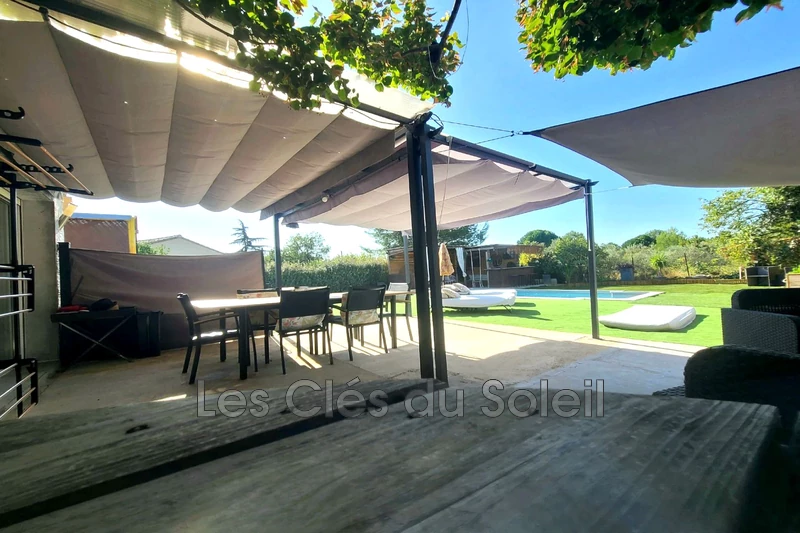 maison  5 pièces  Cuers   146&nbsp;m&sup2; -   