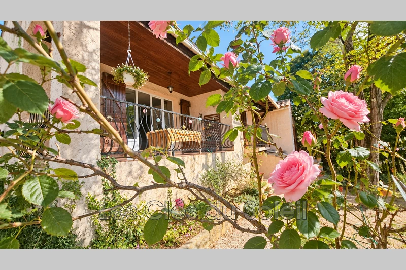 maison  4 pièces  Vins-sur-Caramy   95&nbsp;m&sup2; -   