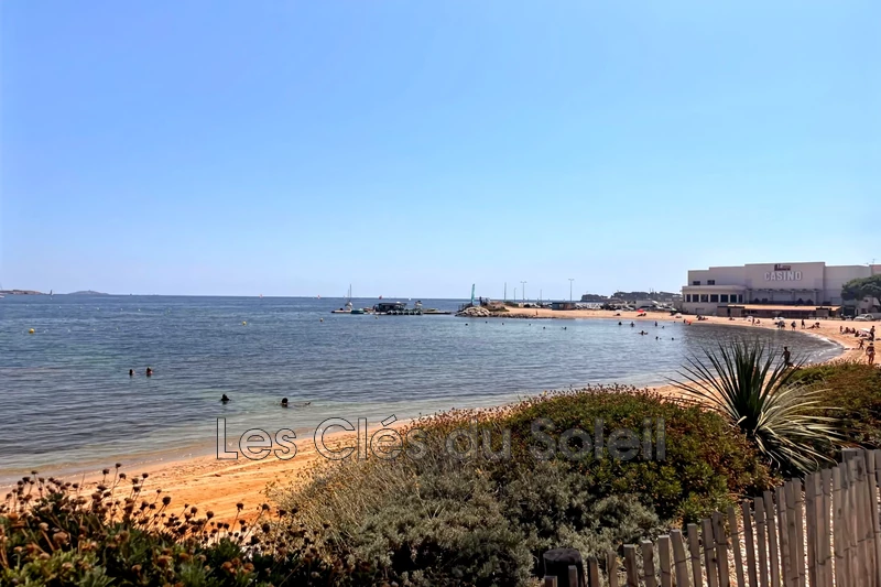 appartement  3 pièces  Bandol   64&nbsp;m&sup2; -   