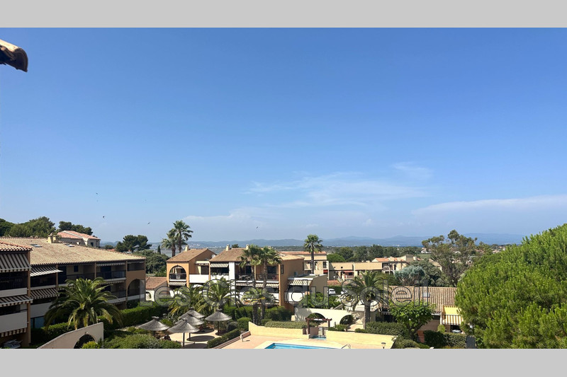 appartement  3 pièces  Hyères Giens  65 m² -   