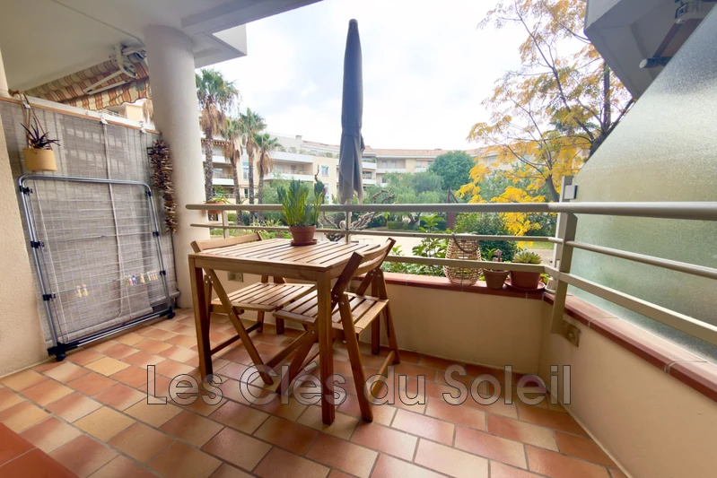 appartement  3 pièces  Hyères Centre ville  71 m² -   