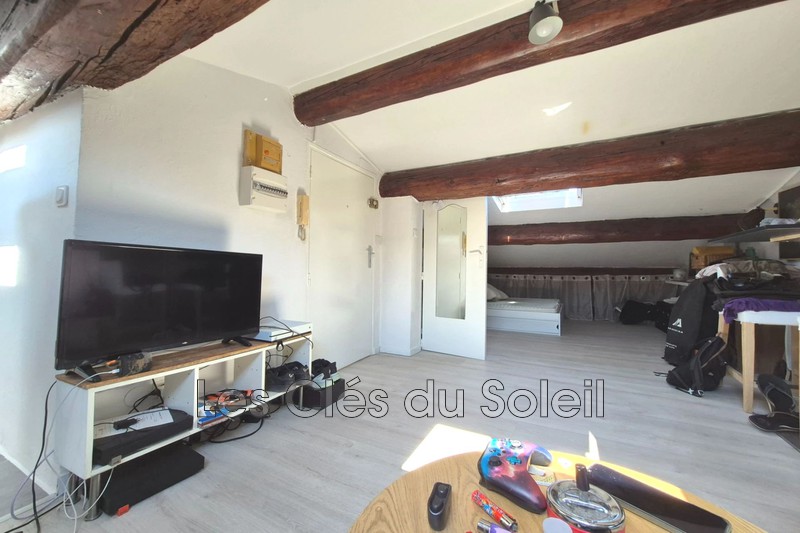appartement  studio  Toulon Pont du las  61 m² -   
