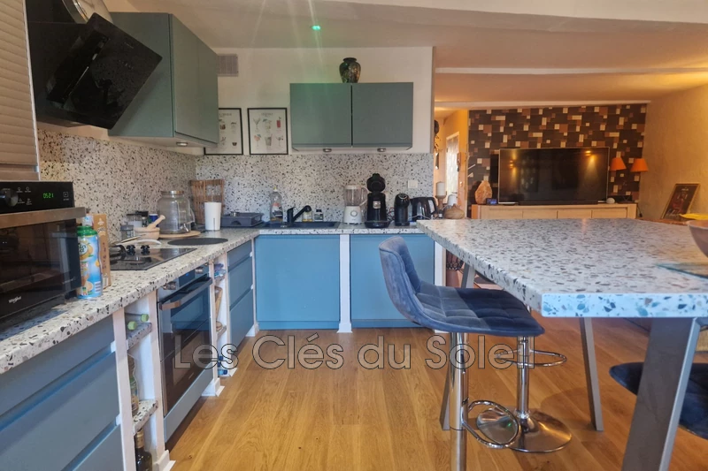 Photo n°5 - Vente appartement Solliès-Pont 83210 - 265 000 €