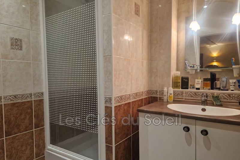 Photo n°8 - Vente appartement Solliès-Pont 83210 - 265 000 €