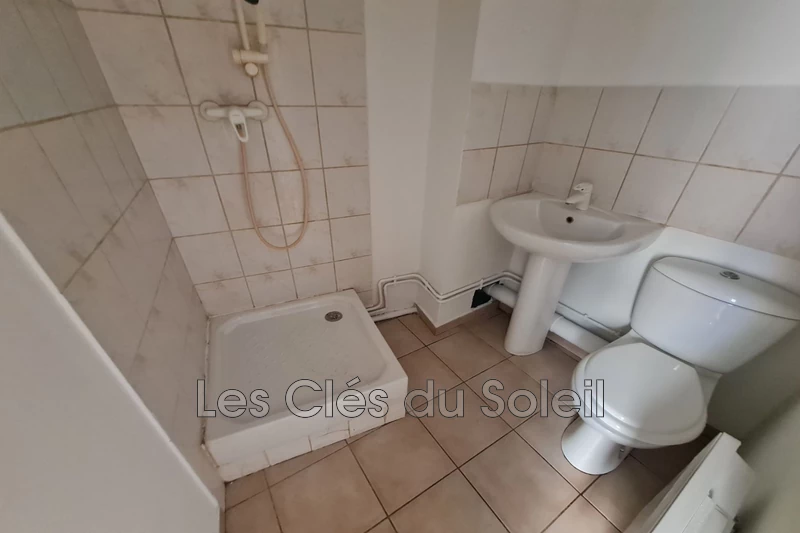 Photo n°3 - Vente appartement Cuers 83390 - 79 000 €