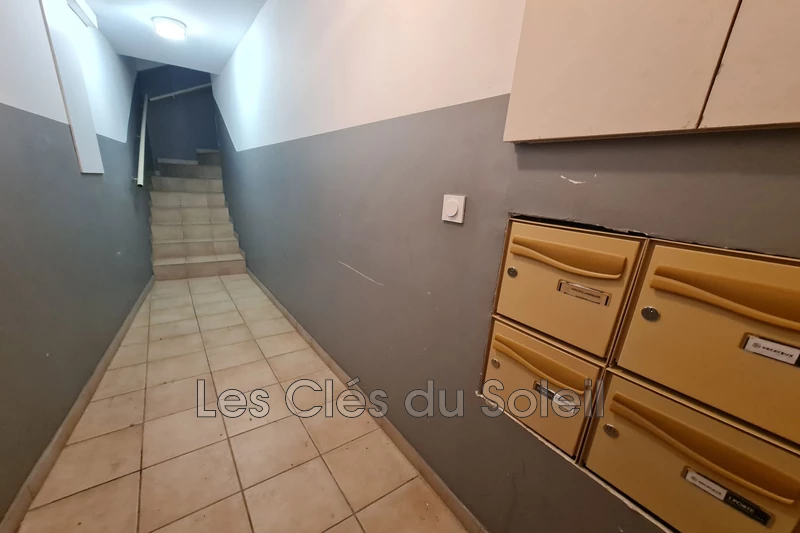 Photo n°6 - Vente appartement Cuers 83390 - 85 000 €