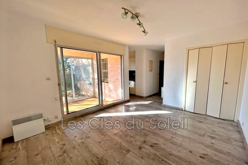 appartement  studio  Bandol   24&nbsp;m&sup2; -   