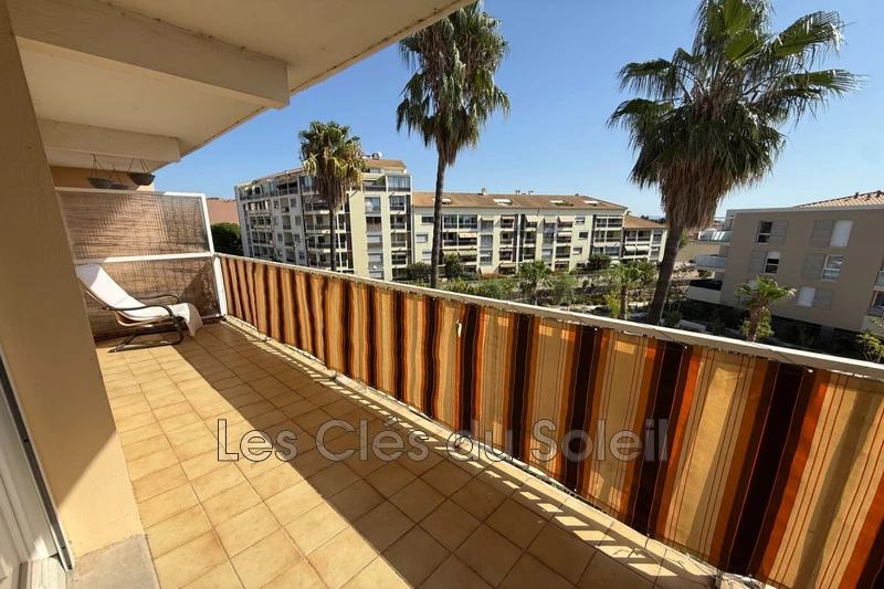 appartement  4 pièces  Hyères Olbius riquier  78&nbsp;m&sup2; -   