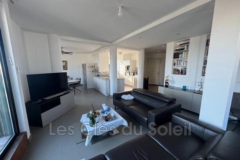 appartement  4 pièces  Toulon Saint roch  107 m² -   