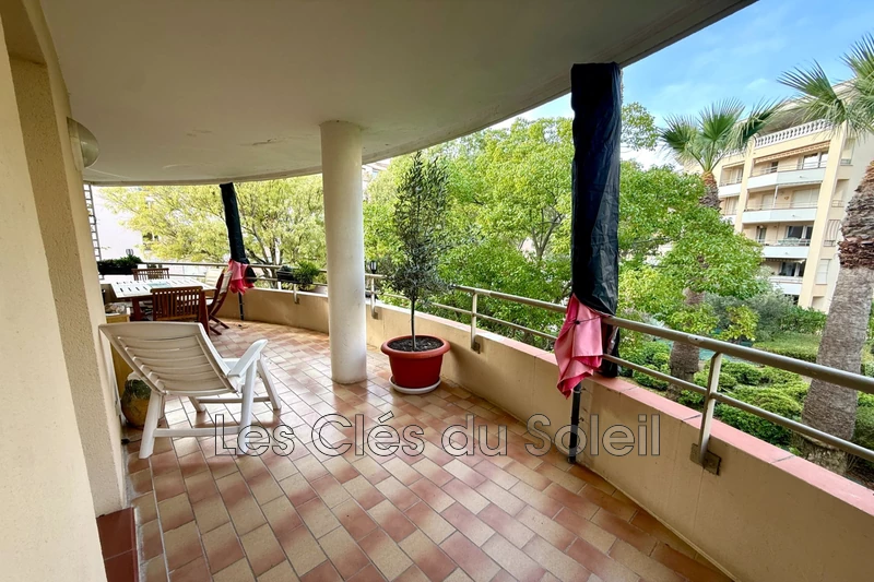 appartement  4 pièces  Hyères Centre ville  90&nbsp;m&sup2; -   