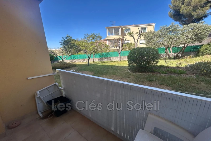 appartement  3 pièces  Bandol   69&nbsp;m&sup2; -   