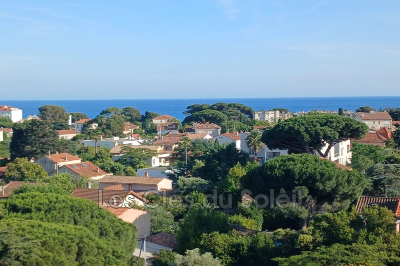 appartement  2 pièces  La Seyne-sur-Mer Bord de mer  69&nbsp;m&sup2; -   