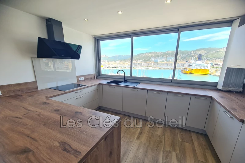 appartement  3 pièces  Toulon Le mourillon  60&nbsp;m&sup2; -   