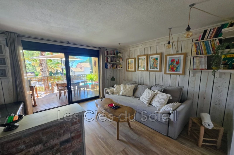 appartement  2 pièces  Sanary-sur-Mer Sanary  29&nbsp;m&sup2; -   