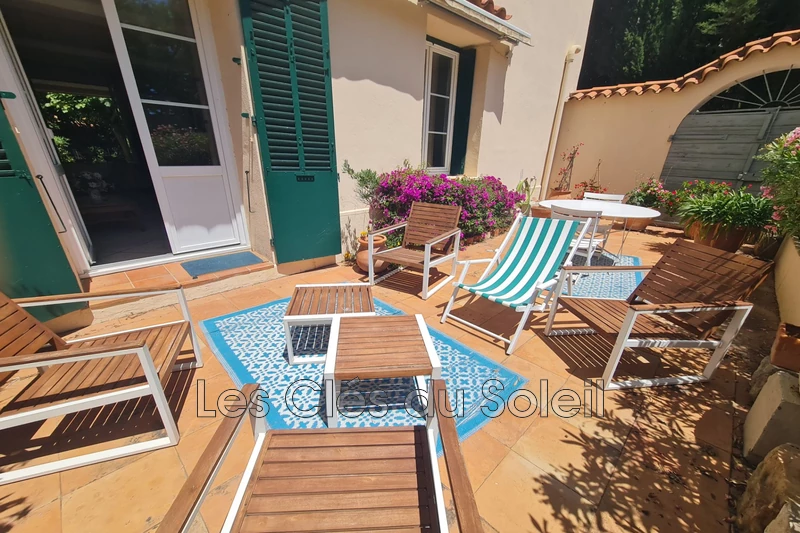 appartement  2 pièces  Toulon Serinette  50&nbsp;m&sup2; -   
