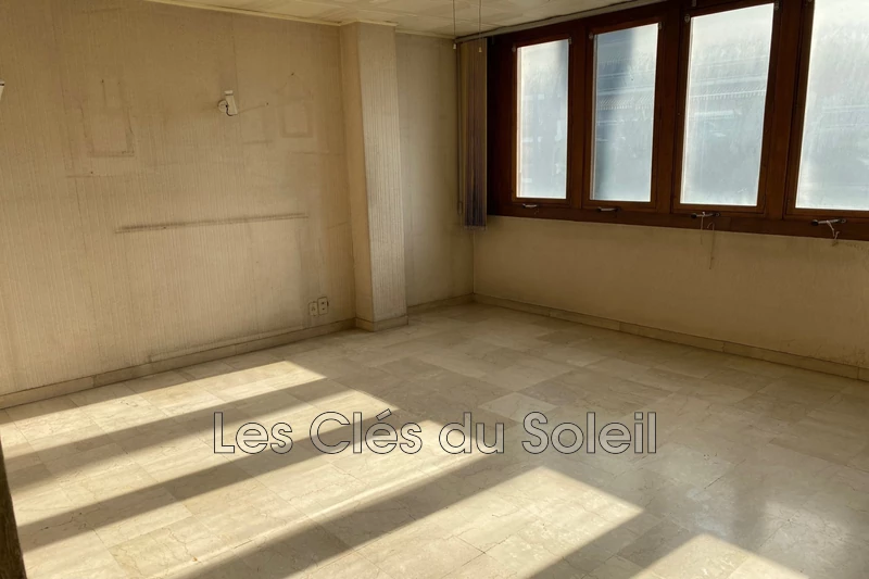 appartement  2 pièces  Hyères Centre ville  44&nbsp;m&sup2; -   