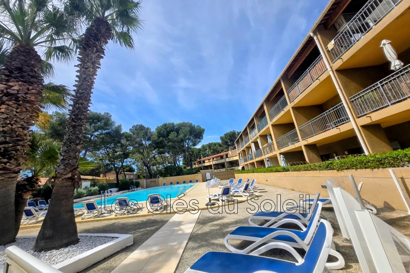 appartement  3 pièces  Sanary-sur-Mer Sanary   38&nbsp;m&sup2; -   