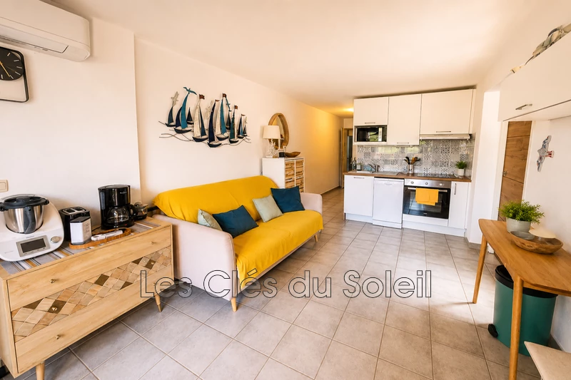 appartement  3 pièces  Sanary-sur-Mer Sanary   38&nbsp;m&sup2; -   