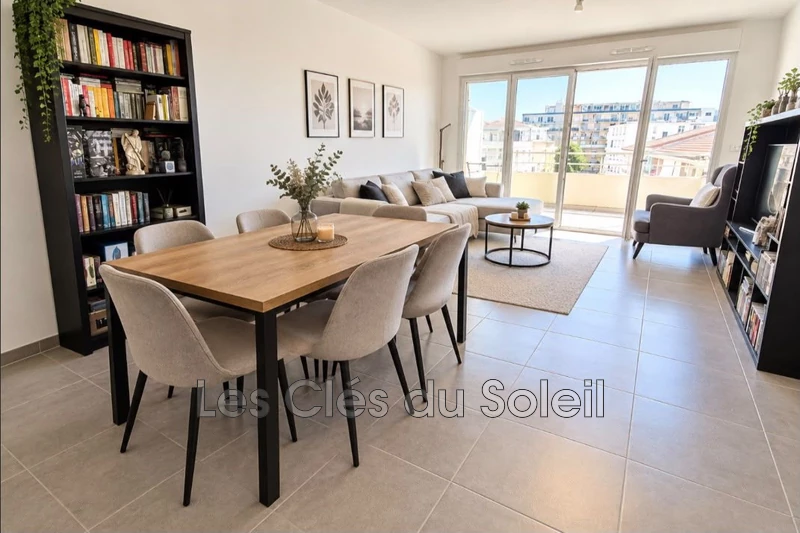 appartement  3 pièces  Toulon   63&nbsp;m&sup2; -   