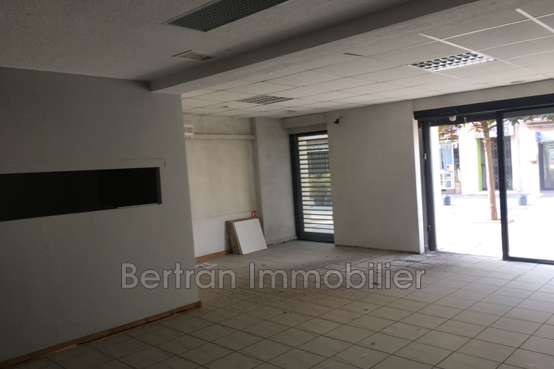 Photo Local professional Saint-Laurent-de-la-Salanque Village, Occupational local professional 50 m²