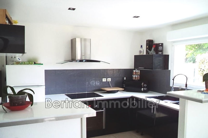 Photo Villa Baho to buy villa 2 bedrooms 73 m²