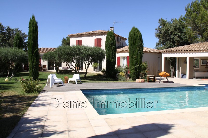 Photo Villa Nîmes   achat villa  4 chambres   167&nbsp;m&sup2;
