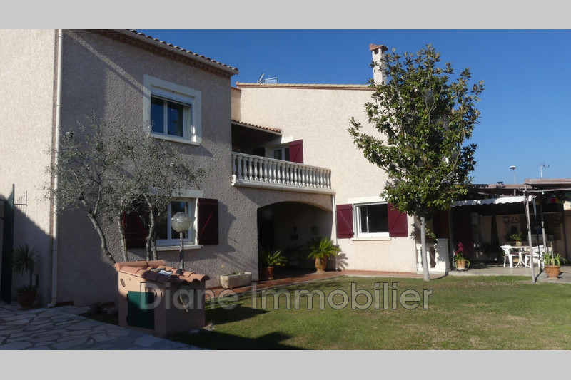 Photo Villa Nîmes   achat villa  4 chambres   131&nbsp;m&sup2;