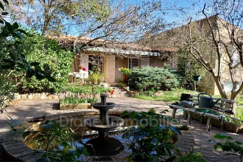 Photo Villa Nîmes Tour magne,   achat villa  4 chambres   130&nbsp;m&sup2;