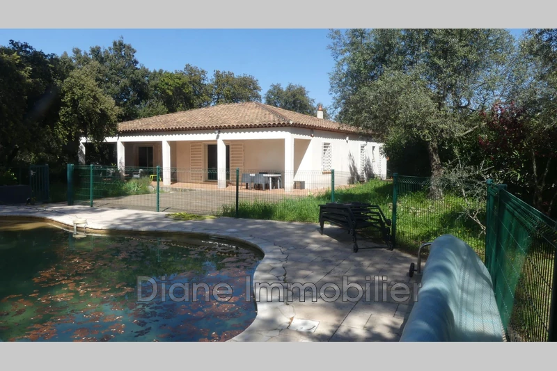 Photo Villa Nîmes Collines,   achat villa  3 chambres   145&nbsp;m&sup2;