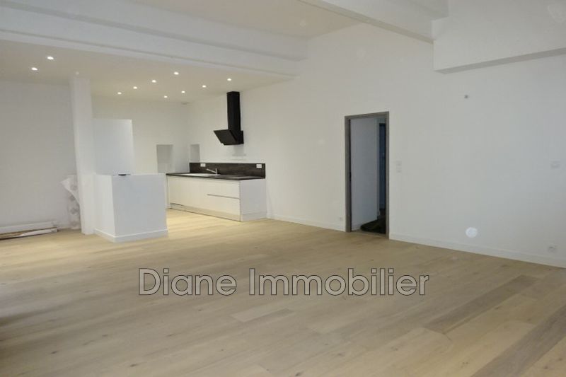 Photo Appartement Nîmes Centre-ville, achat appartement 6 pièces 142 m²