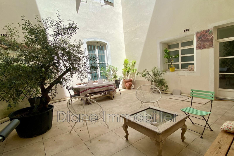 Photo Appartement Nîmes   achat appartement  7 pièces   188&nbsp;m&sup2;