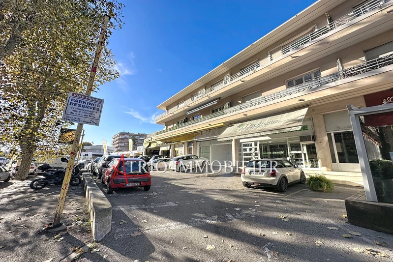 Professionnel murs boutique Cagnes-sur-Mer  