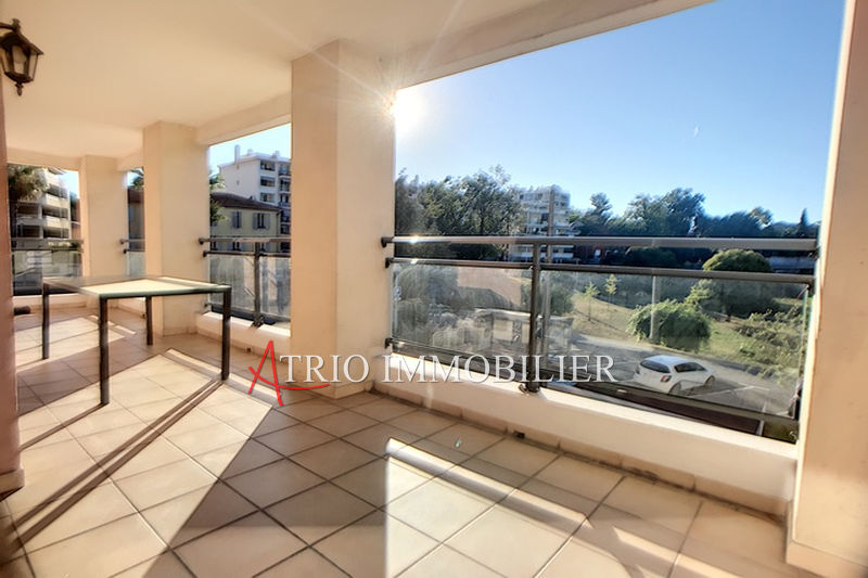 Photo Appartement Cagnes-sur-Mer Béal, achat appartement 2 pièces 45 m²