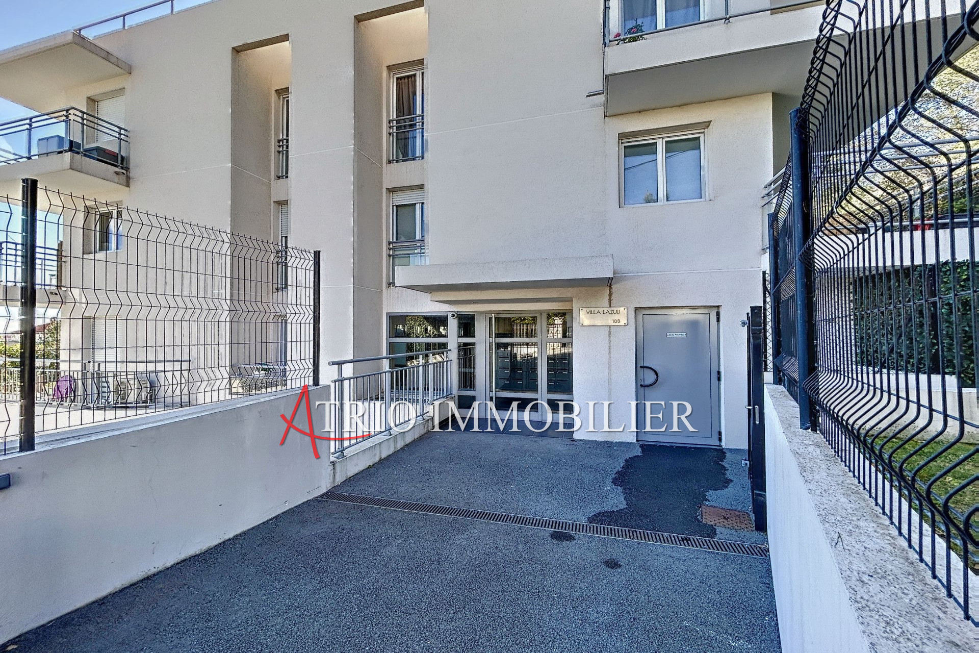 Vente Appartement 68m² à Saint-Laurent-du-Var (06700) - Atrio Immobilier