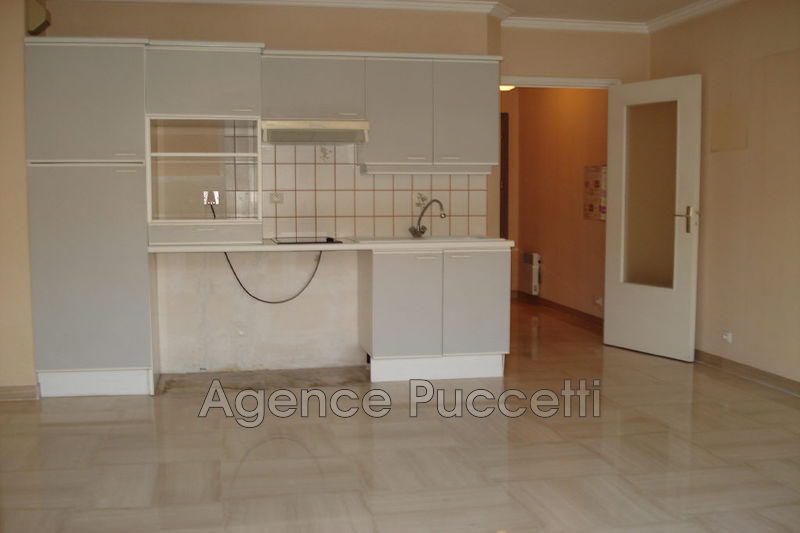 Photo Appartement Vence Centre-ville, Location appartement 1 room 27 m²