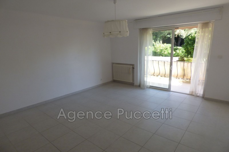 Photo Appartement Vence Proximité centre ville, Location appartement 2 pièces 50 m²