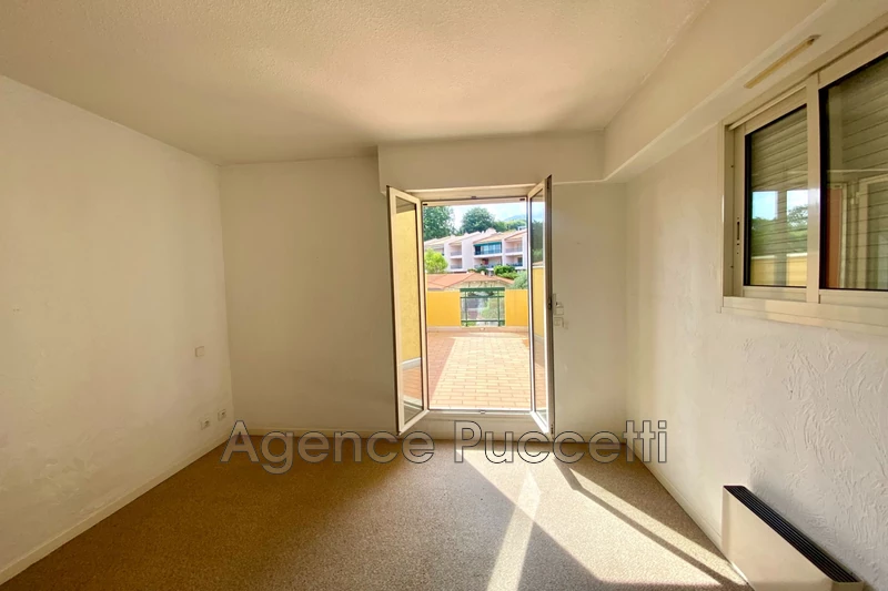 Location appartement Vence  