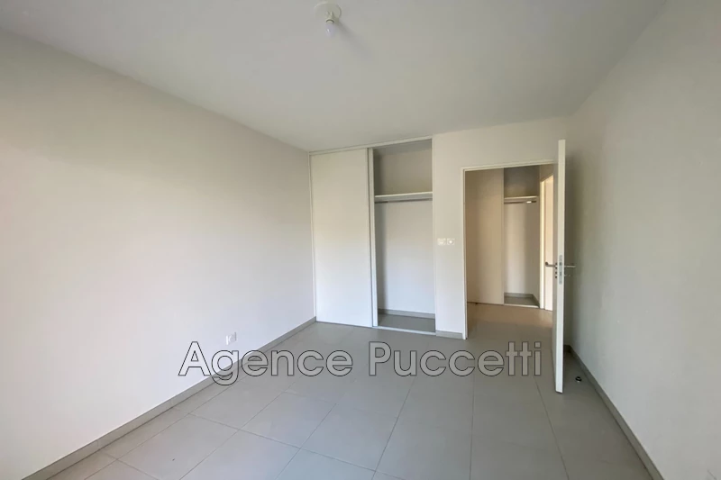 Location appartement Gilette  