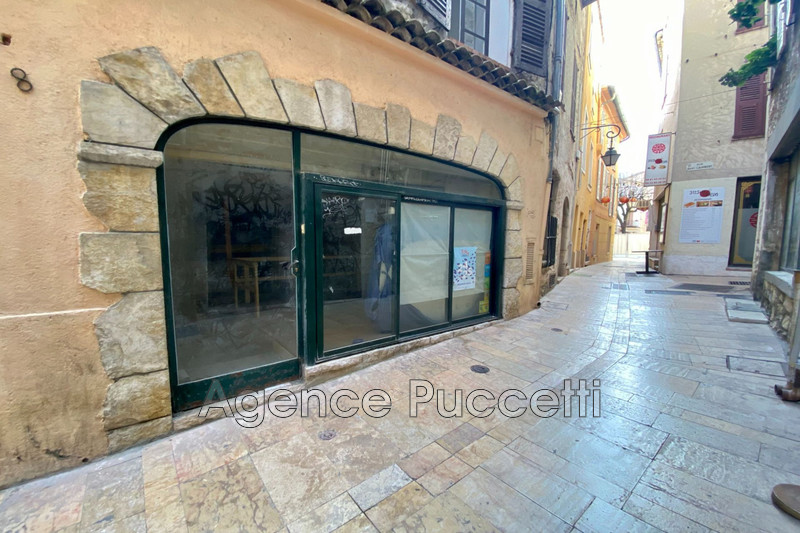 Local commercial Vence Centre-ville,  Professionnel local commercial   135&nbsp;m&sup2;