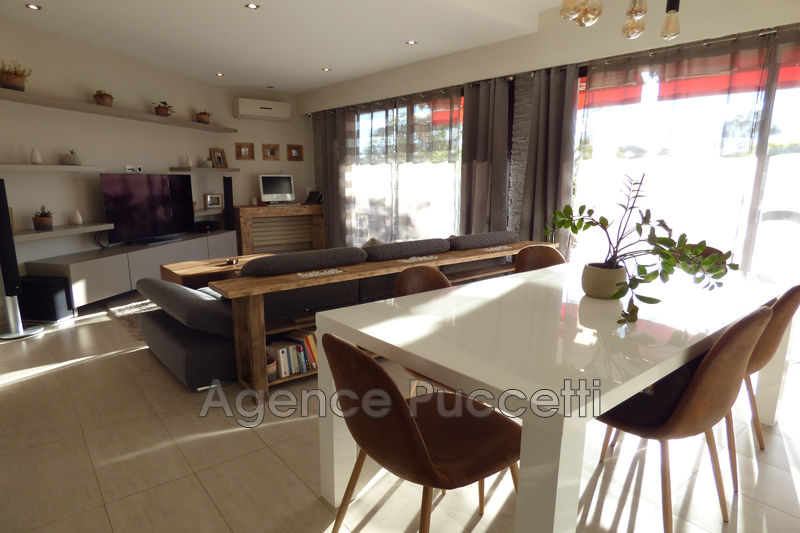 Photo Appartement Vence Centre-ville, to buy appartement 3 rooms 78 m²