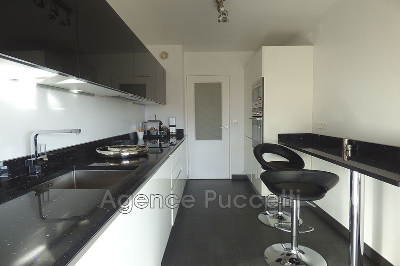 Photo Appartement Vence Centre-ville, to buy appartement 2 rooms 58 m²