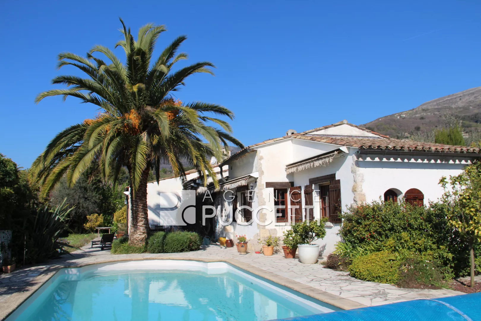 Maison 5 pièces 164 m² · à Vence · 164 m² · 830 000 €