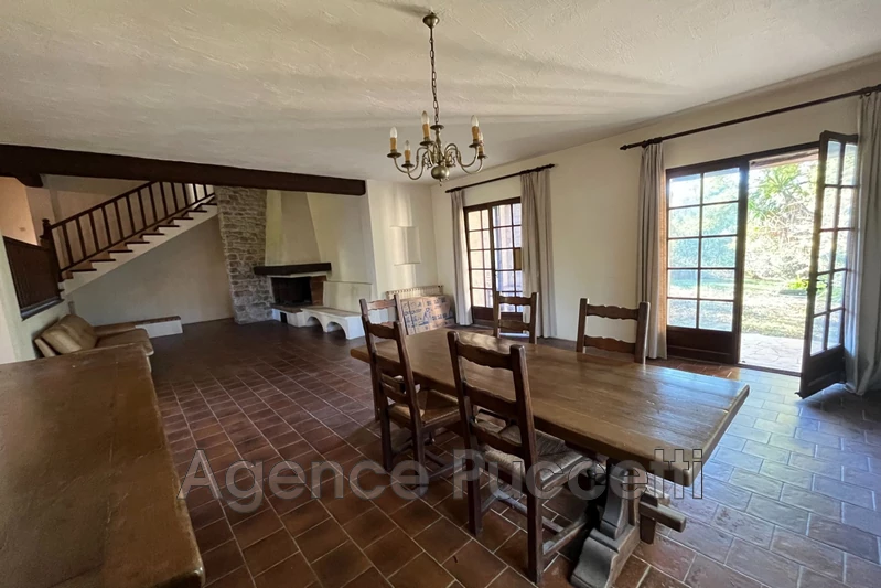 Vente maison de campagne Tourrettes-sur-Loup  Vente maison de campagne Tourrettes-sur-Loup