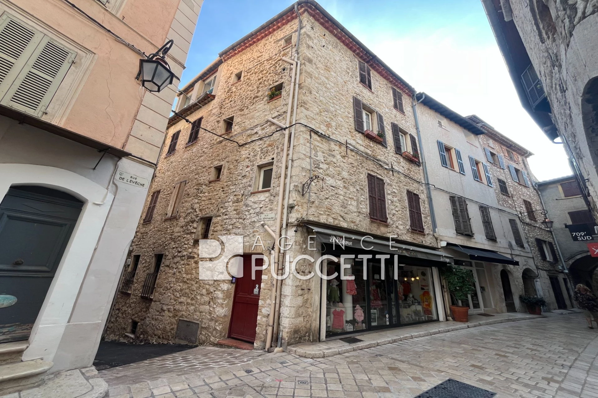 Maison 10 pièces 56 m² · à Vence · 56 m² · 625 000 €