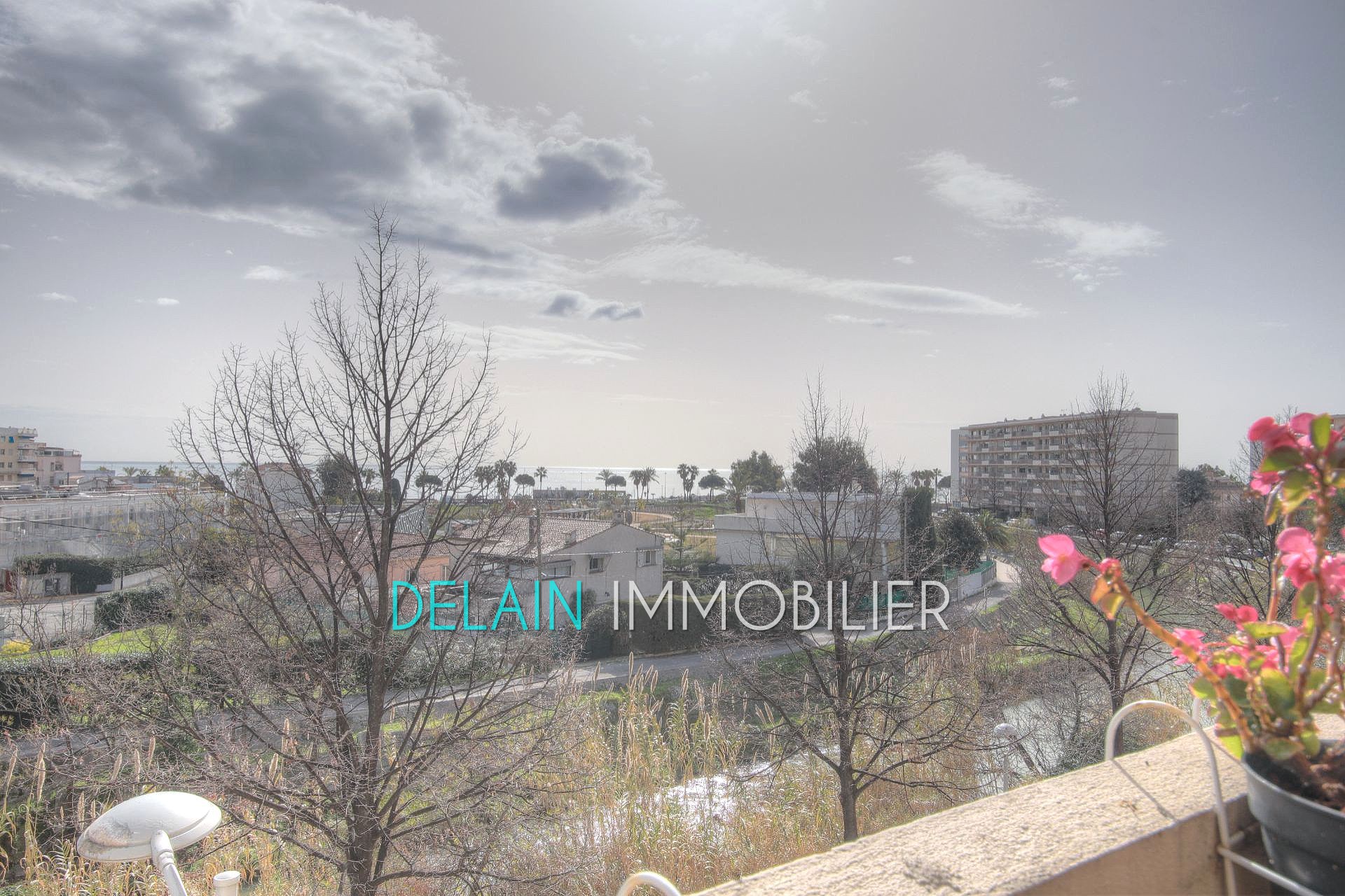 Vente Appartement 102m² à Cagnes-sur-Mer (06800) - Delain Immobilier