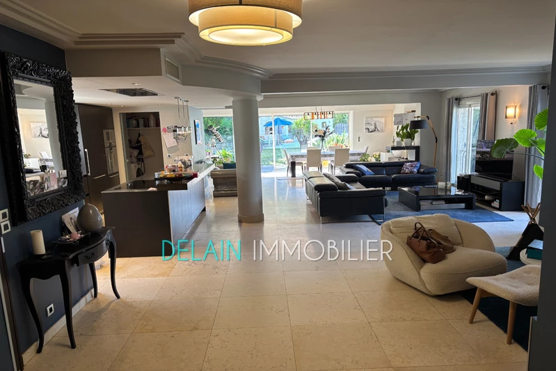 Vente maison de caractère Aspremont  