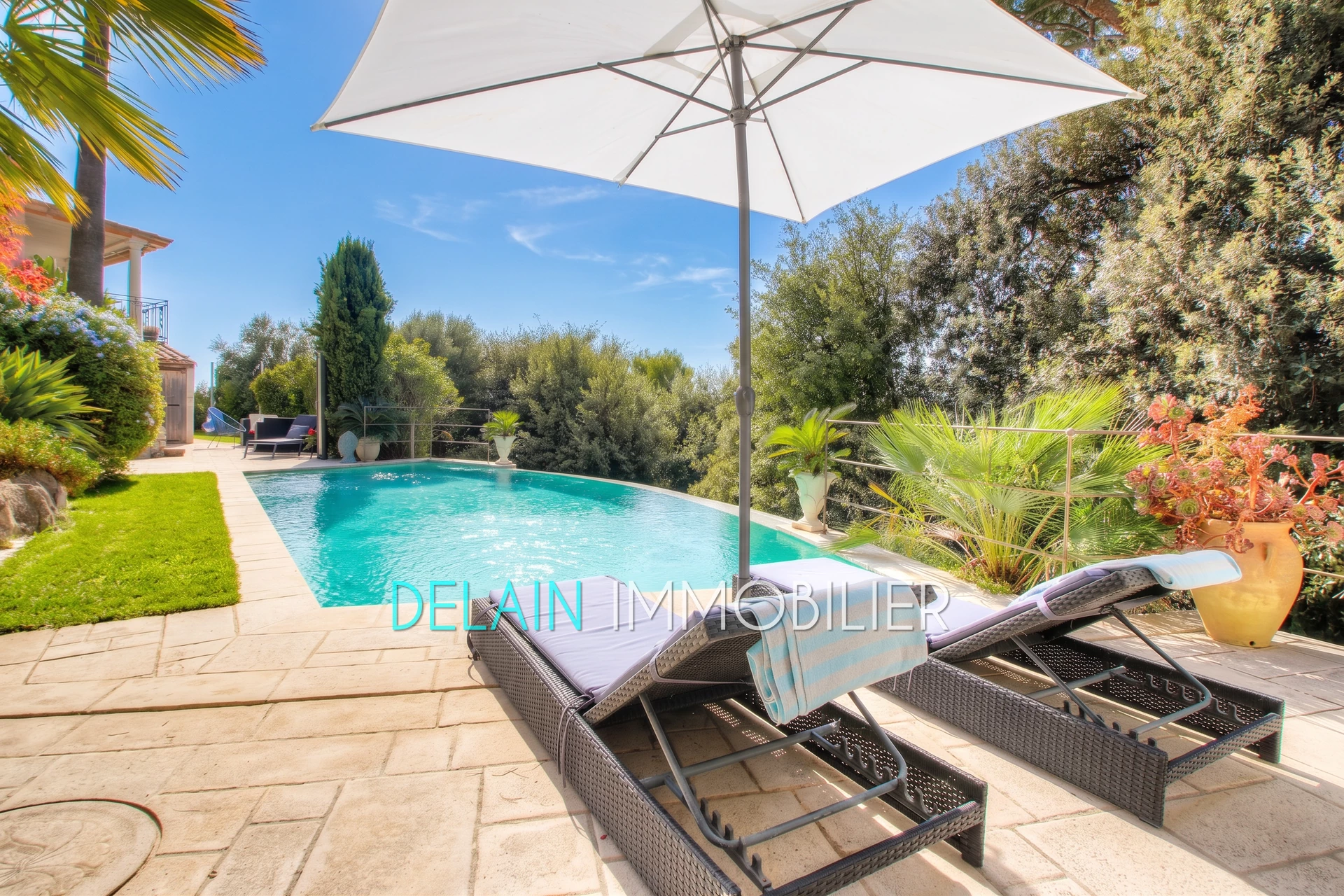 Maison 233 m² · à Cagnes-sur-Mer · 233 m² · 1 100 000 €